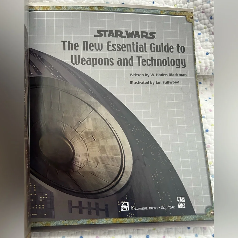 Star Wars Guide to Weapons & Technology - Red and Blue Cover
